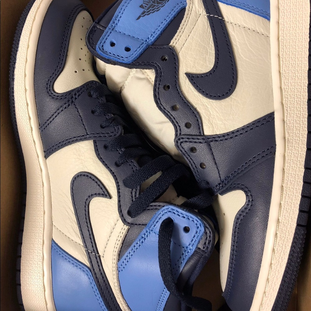 Air Jordan 1 Retro High OG 'Obsidian'